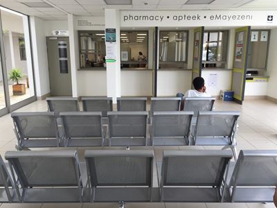 Hospital pharmacy enters computer age